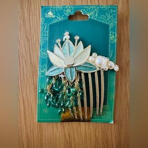 NWT Disney Tiana Gold Floral Hair Comb with Pearls and Green Gems
